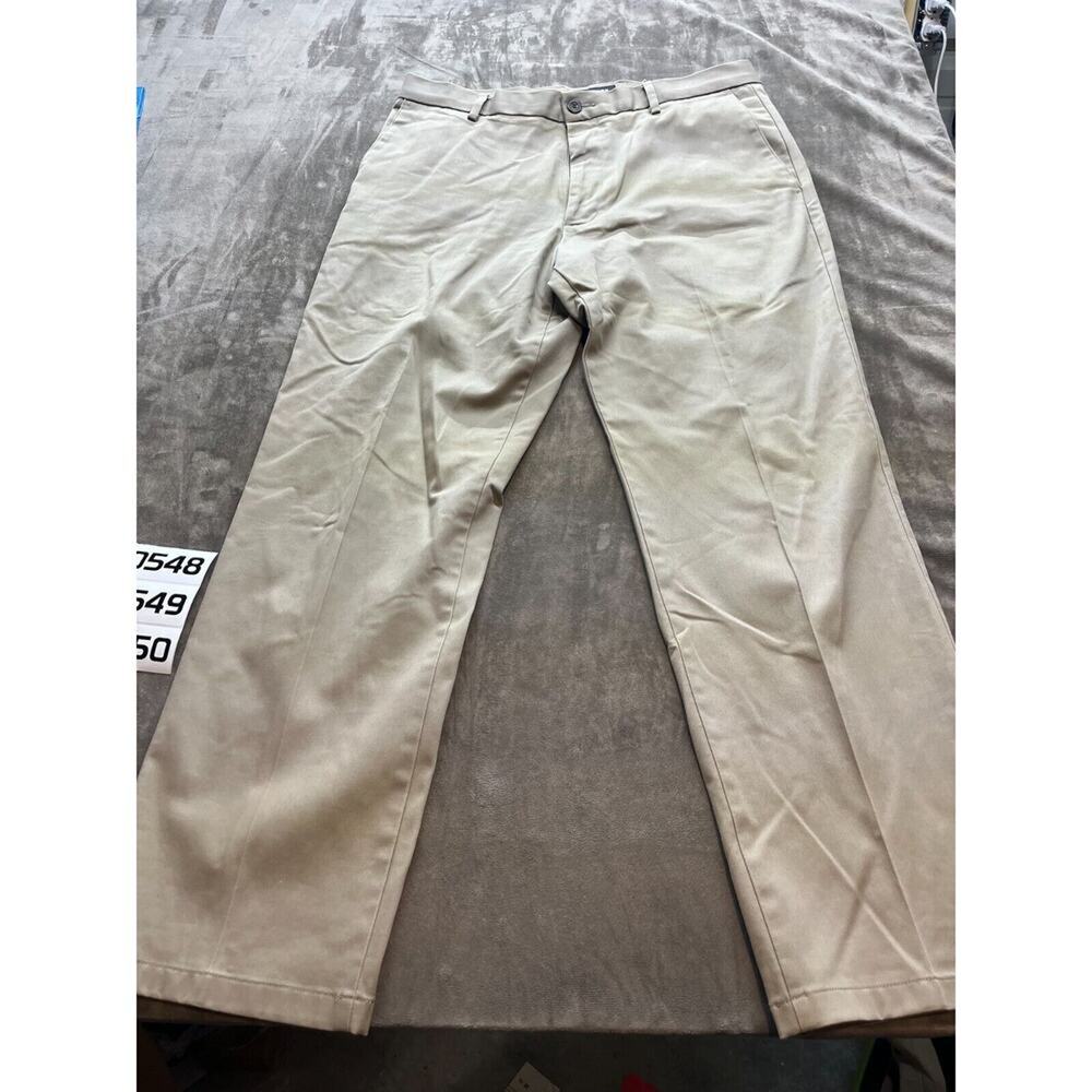 Dockers Light Khaki Straight Fit Flat Front Size 33x30